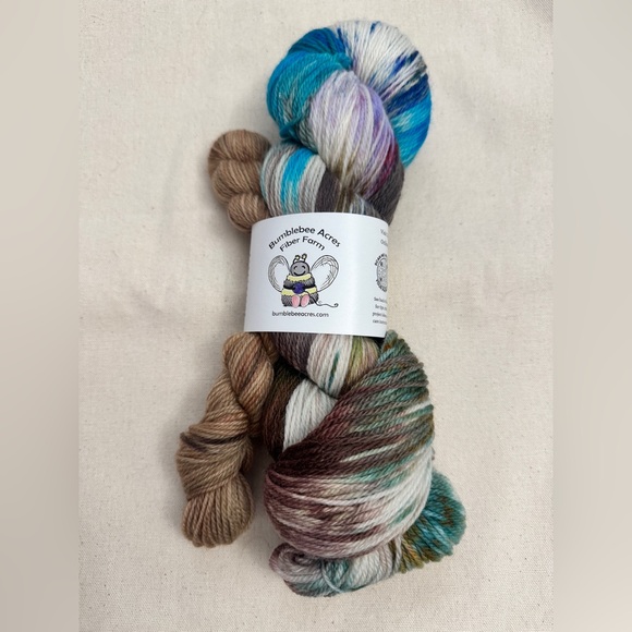 Bumblebee Acres Yarn Sock Set - Picture 1 of 2